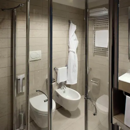 Szálloda Domina Milano Fiera