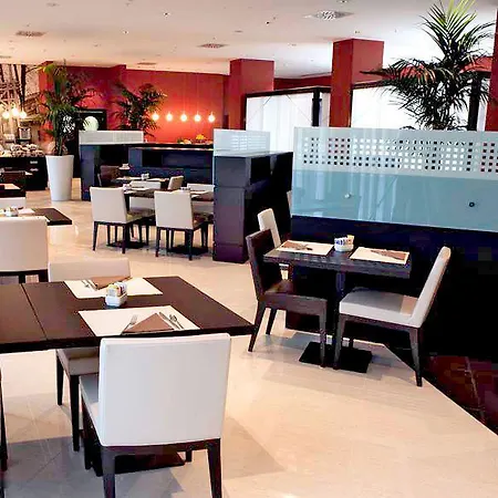 Domina Milano Fiera Szálloda Novate Milanese