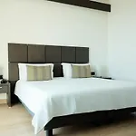 Domina Milano Fiera Hotel 4*