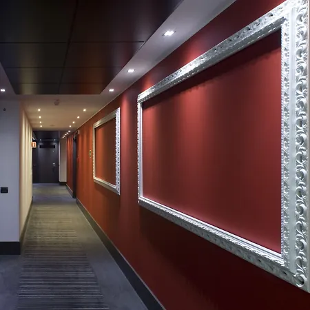 米兰菲尔亚多米纳酒店 酒店 4*