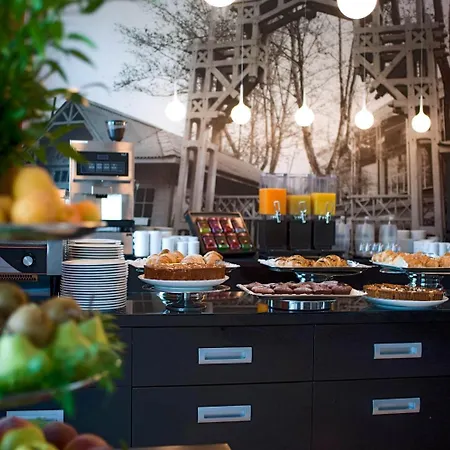 米兰菲尔亚多米纳酒店 4*