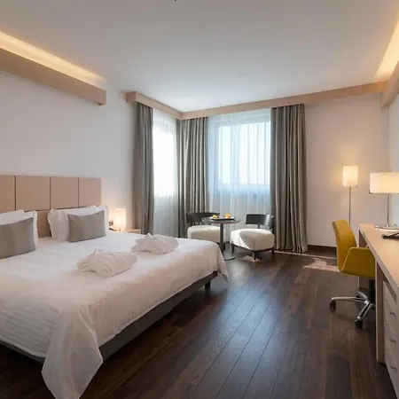 Domina Milano Fiera Hotel 4*