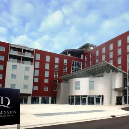 米兰菲尔亚多米纳酒店 4* 诺瓦泰米拉内塞