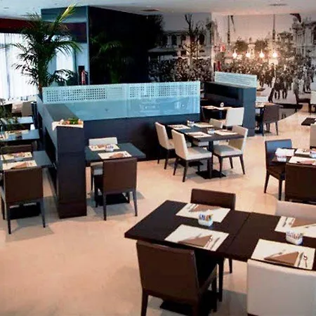 Domina Milano Fiera Otel 4*