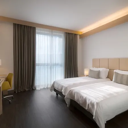 Domina Milano Fiera Otel