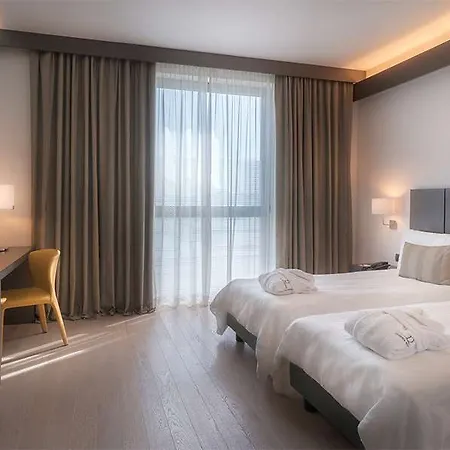 Domina Milano Fiera Otel